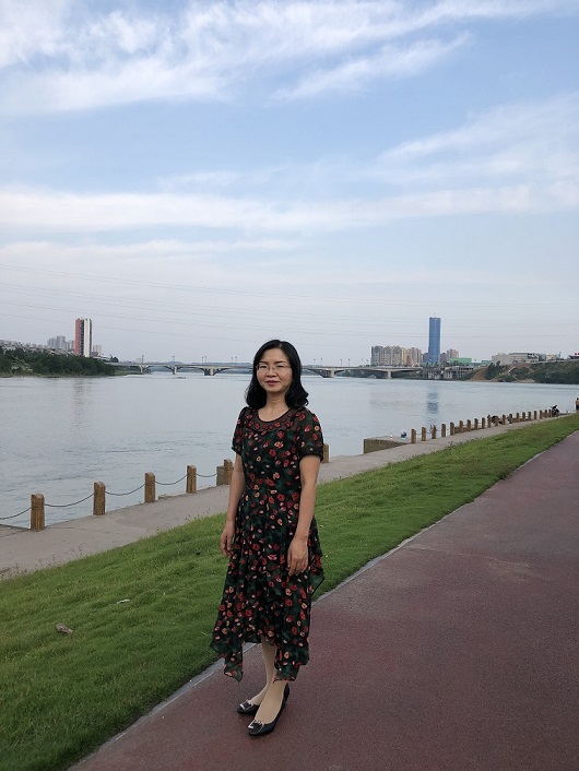 石红英5.JPG