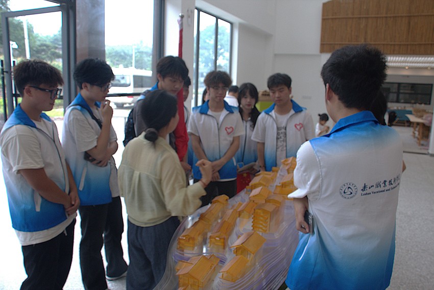 03.jpg